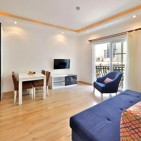 Bossa Nova Aparthotel 4*