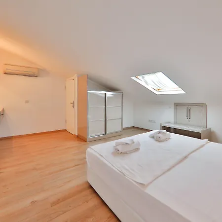 波萨诺瓦公寓酒店 4*