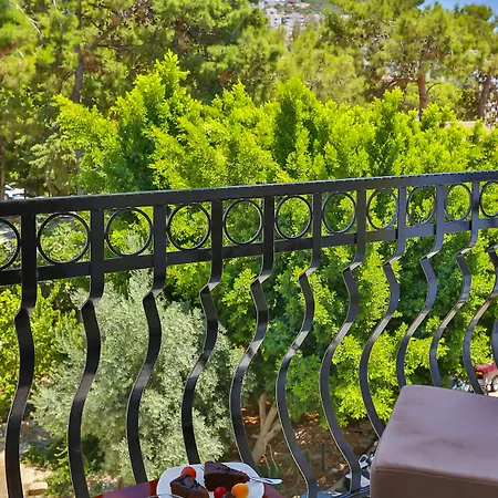 Bossa Nova Aparthotel 2*
